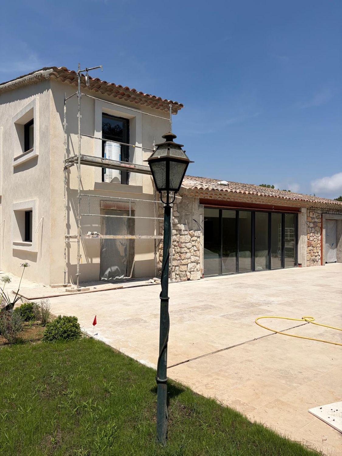 La Bastide — Façade — menuiseries neuves