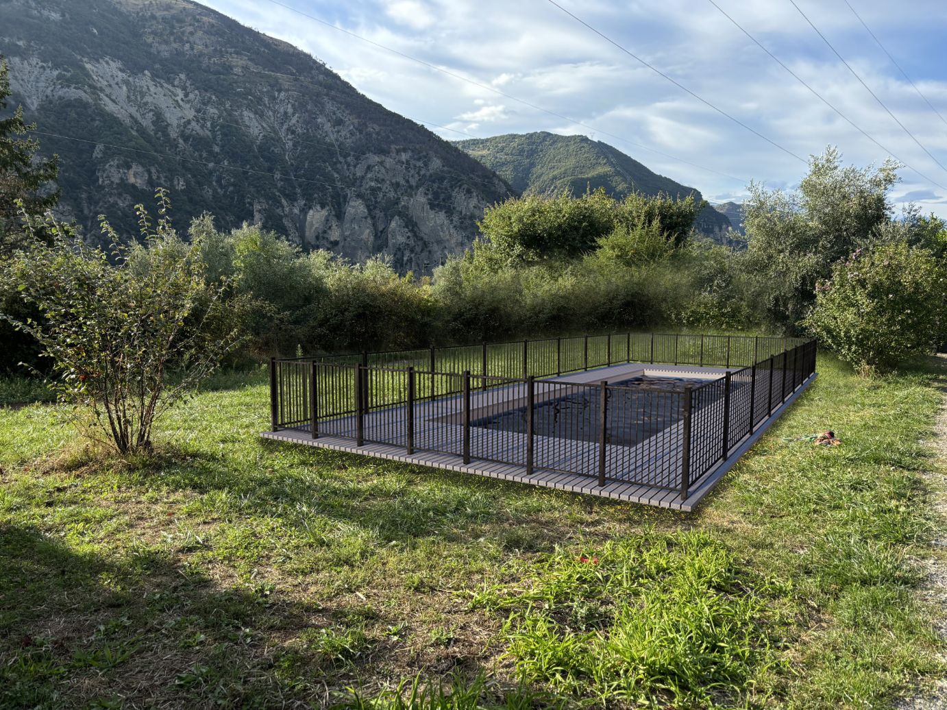 DP Piscine — Le terrain — vue rapprochée